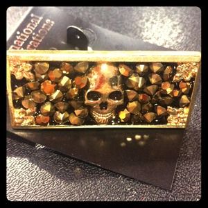 Gold skull ring