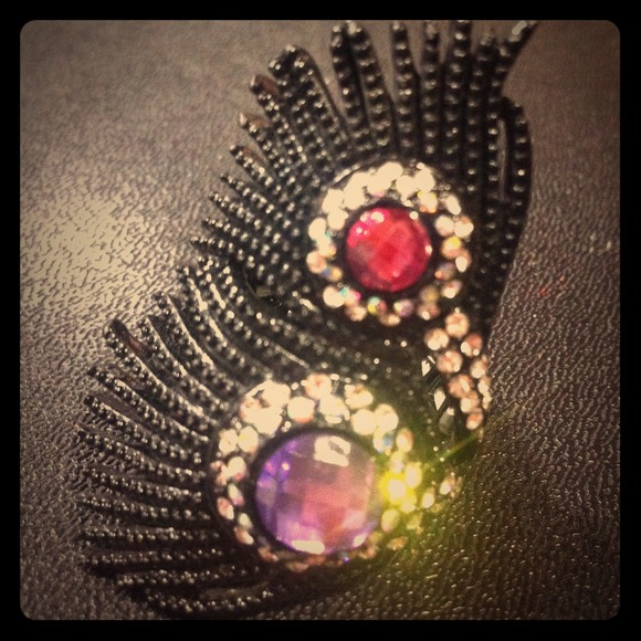 Feather ring with pink and purple rhinestone - Picture 1 of 3