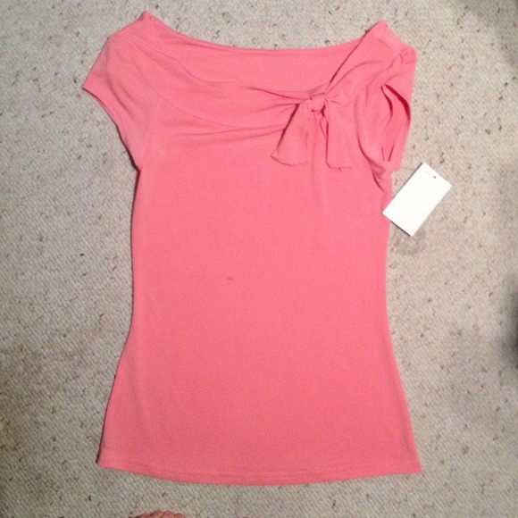 🚫SOLD- Pink cute top
