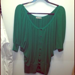 ❌SOLD❌ 🎁Green oversized top