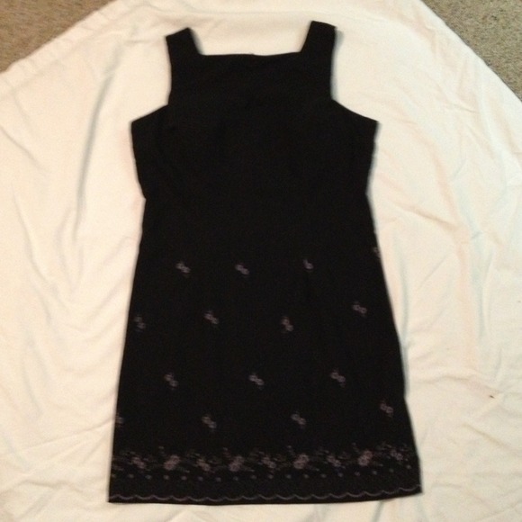 Black dress purple print