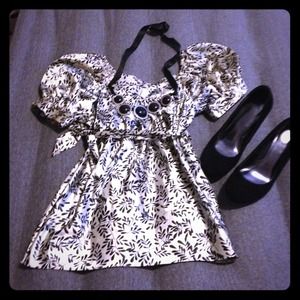 **SOLD in BNDL**Beautiful Spense blouse