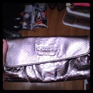 ❌SOLD ON EBAY❌ 🎁Silver metallic guess clutch