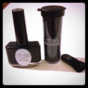 Ciate Navy Velvet Manicure Set