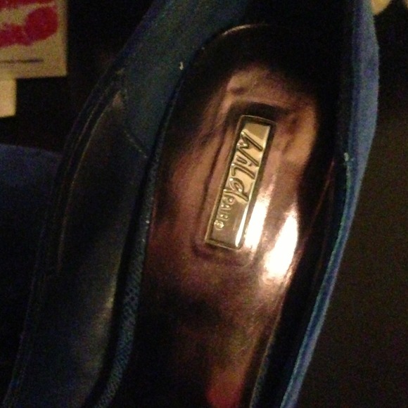 Blue suede Wild Pair Pumps - Picture 2 of 4