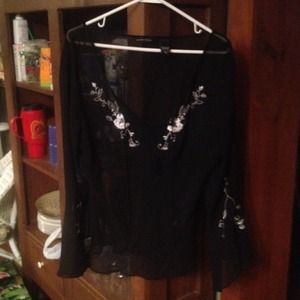 Beautiful sheer tunic New York and company size xl