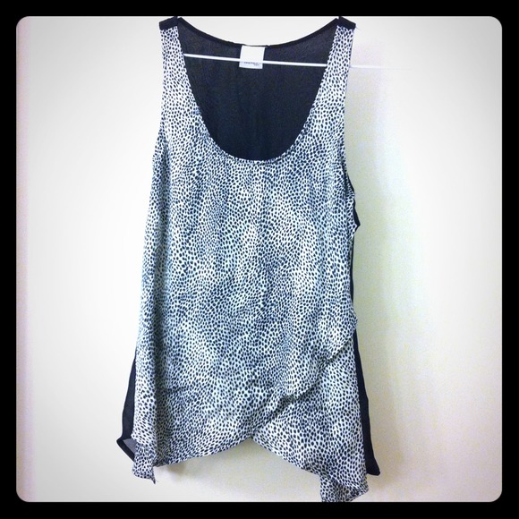 Black & White Printed Top - Picture 1 of 3