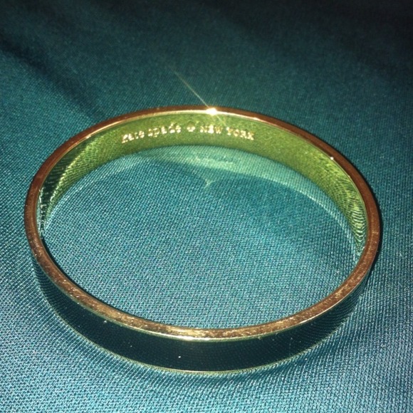 ⛔SOLD⛔Kate Spade Gold and Enamel Idiom Bracelet