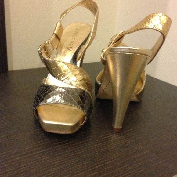 Boutique 9 never used gold and bronze pumps.