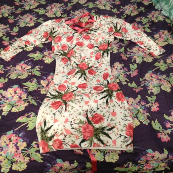 🔥SOLD Joyce Leslie Flower BodyCon Dress