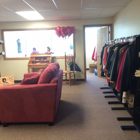 Meet The Posh Ambassador - Picture 7 of 12