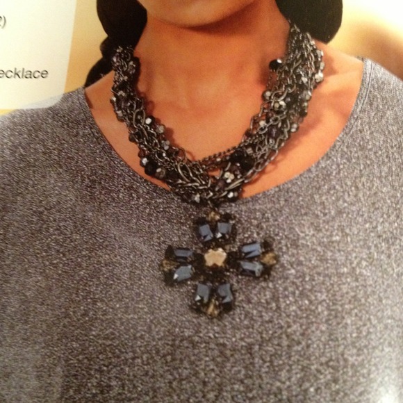 Believe it necklace and pierced earrings set
