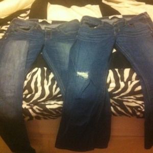@@ Reserved @@ Bundle of Hollister jeans- 3 pairs