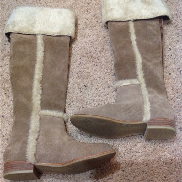 BCBG tall boots 6.5