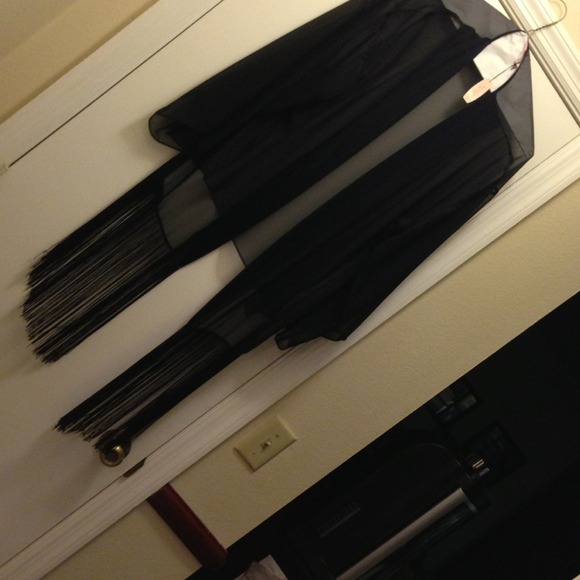 Reduced!!  VSecret sheer kimono lounge blouse NWT