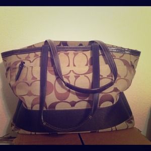 ⚡Reduced⚡Coach diaper bag/tote