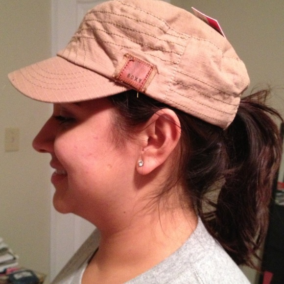 💥💥💥sale!!! 💥💥💥💥Roxy Hat