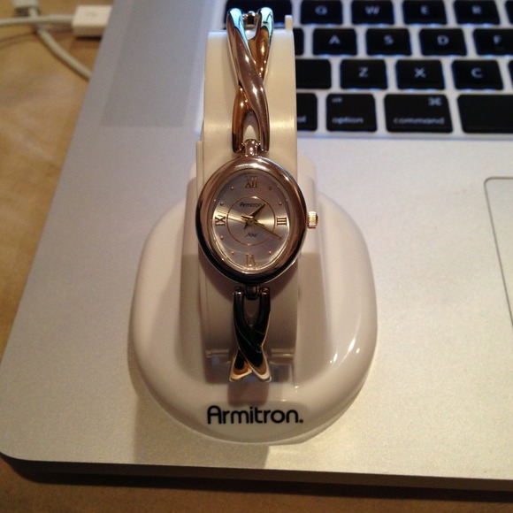 Never worn Armitron watch - Picture 1 of 2