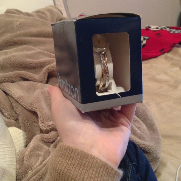 Never worn Armitron watch - Picture 2 of 2