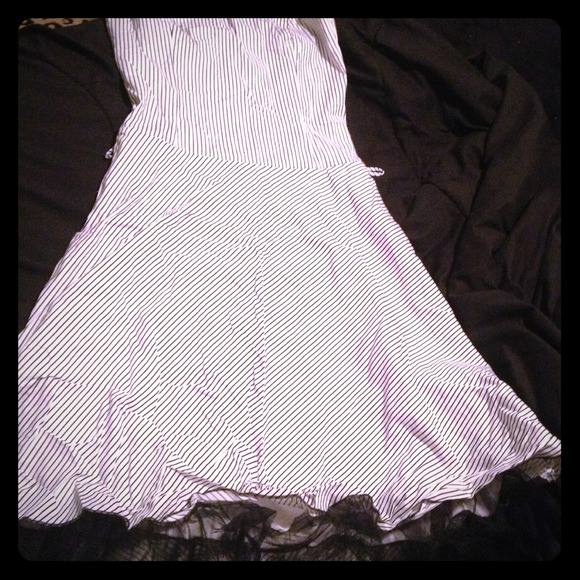 dresS <3