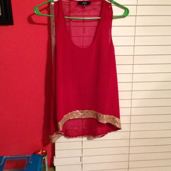 Cute, tank top!