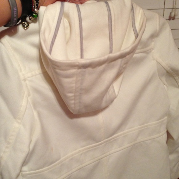 Coat - Picture 2 of 3