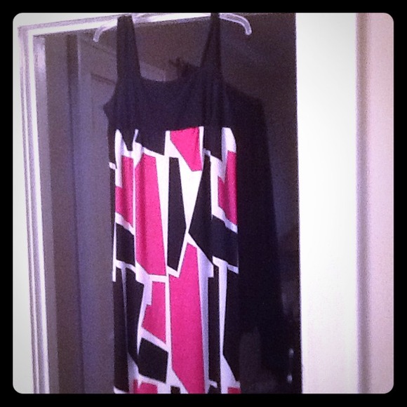 Traded-Long, fun patterned dress- Pink, black