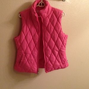 SOLD 💵💵💵💵Hot pink Tommy Hilfiger vest!