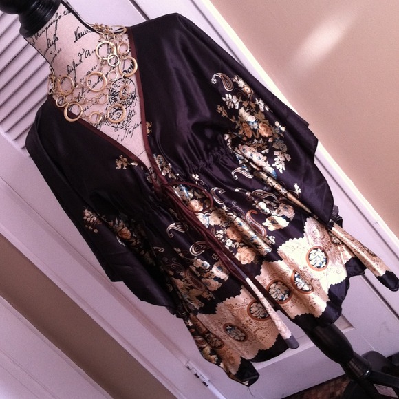 Tops - 👘💋Kimono Blouse✨Like New✨