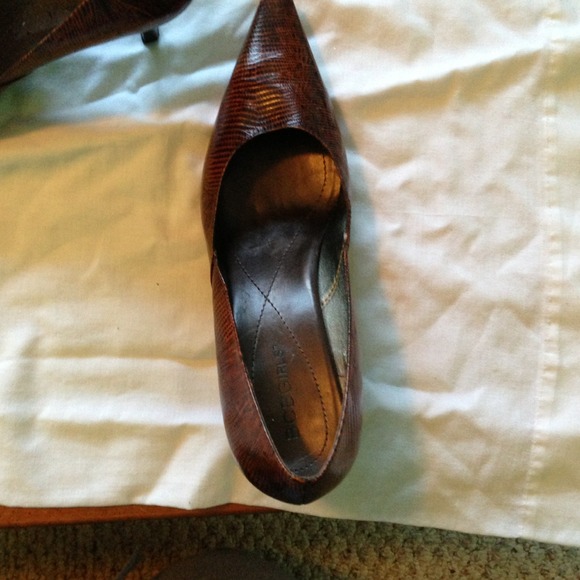 BCBGirls kitten heels, brown. - Picture 2 of 4