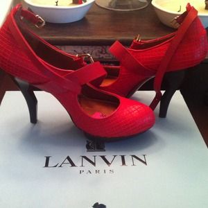 New Lanvin Escarpin Pump with ankle strap.