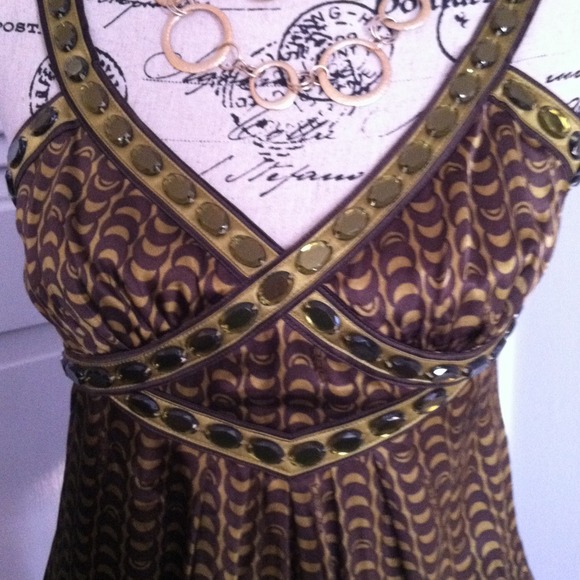 🔥BEBE🔥HotHotHot✨NWT✨Be-Jeweled camisole blouse🔥