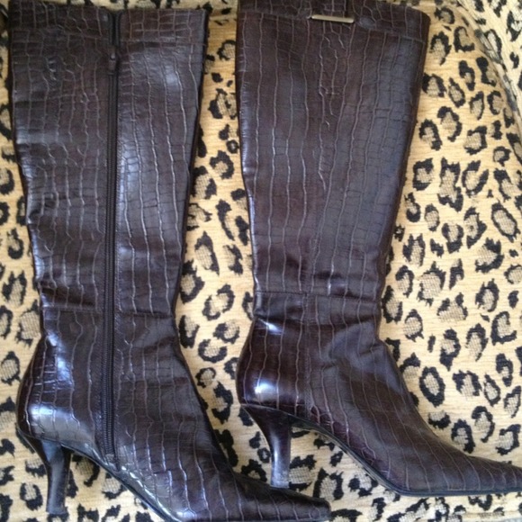Crocodile leather style boots - Picture 1 of 3