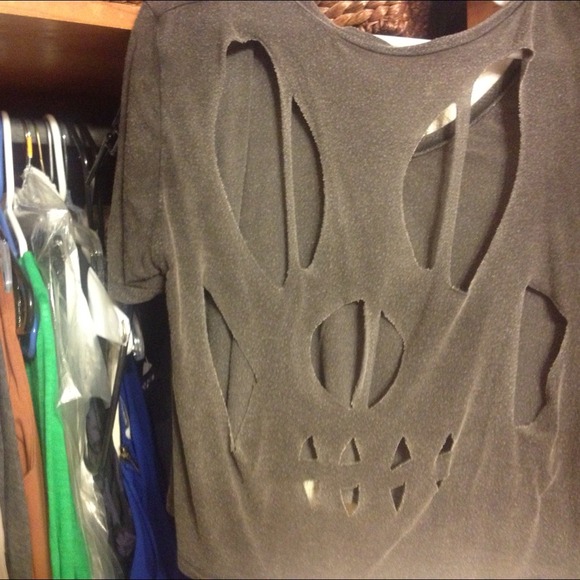 Brandy Melville-skull cut back