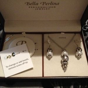 Bella Perlina Personalized Jewelry