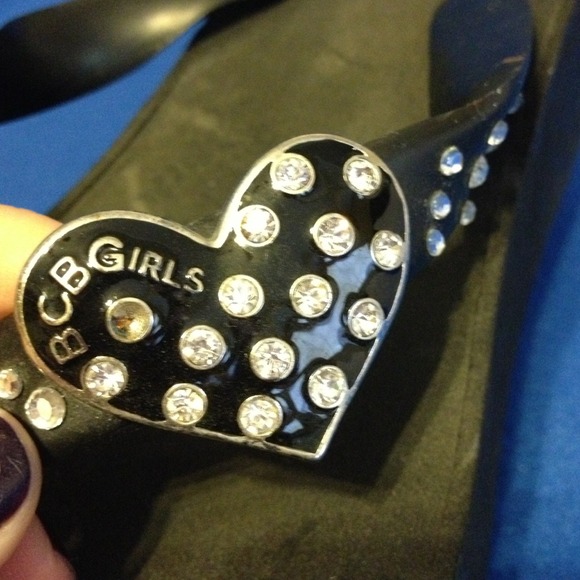 BCBGirls flip flops - Picture 2 of 2