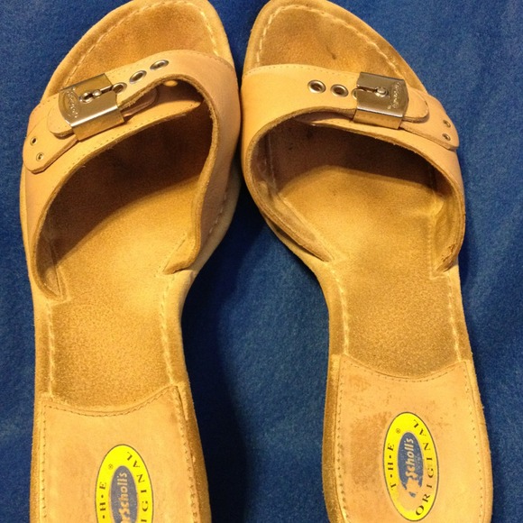 Tan kitten heels - Picture 2 of 3