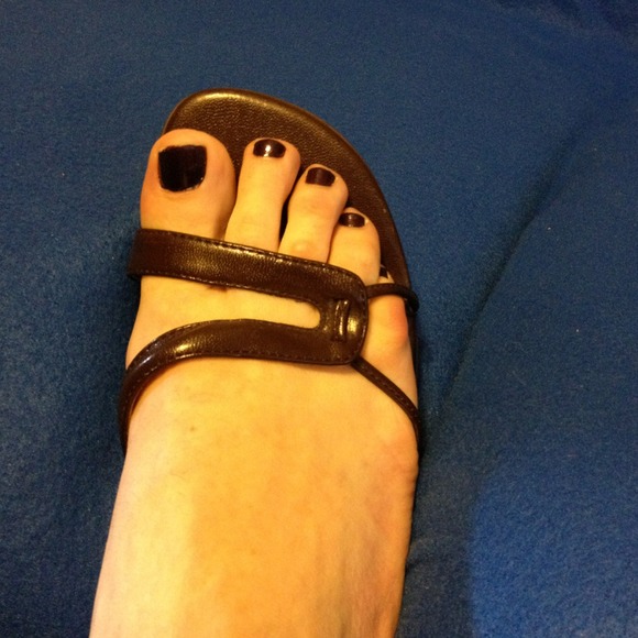 Brown kitten heels - Picture 2 of 2