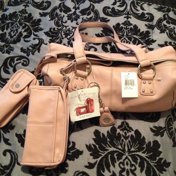 Pink Nine West Purse, Wallet and Cell Phone Holder