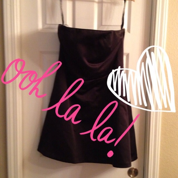 Black strapless party dress