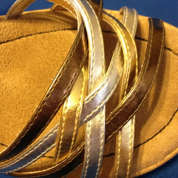 Cute wedges - Picture 3 of 3