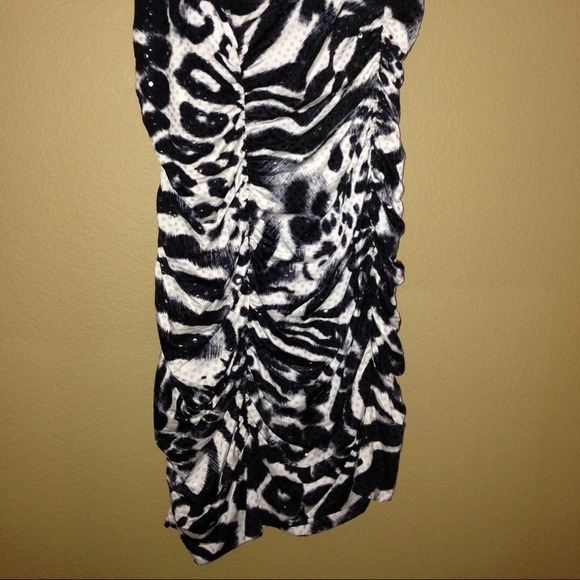 Black & white zebra print dress - Picture 3 of 3