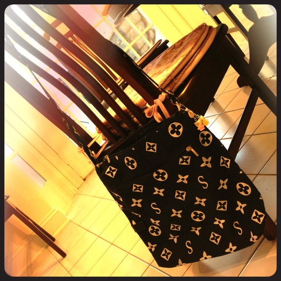 Dark Blue/White Crossbody