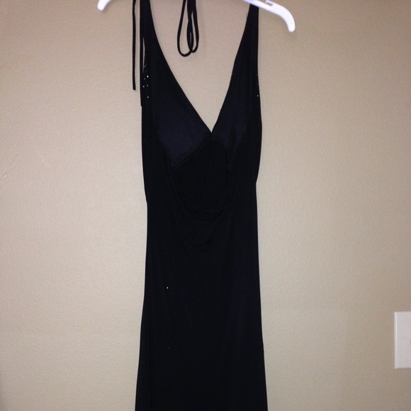 Black spaghetti strap on neck w/silver stones - Picture 1 of 4