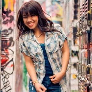 Plaid Button Up Shirt. <3