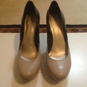 Jessica Simpson platform heels