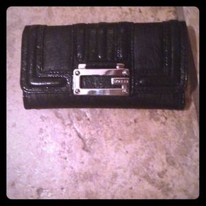 FINAL REDUCTION!! Guess wallet