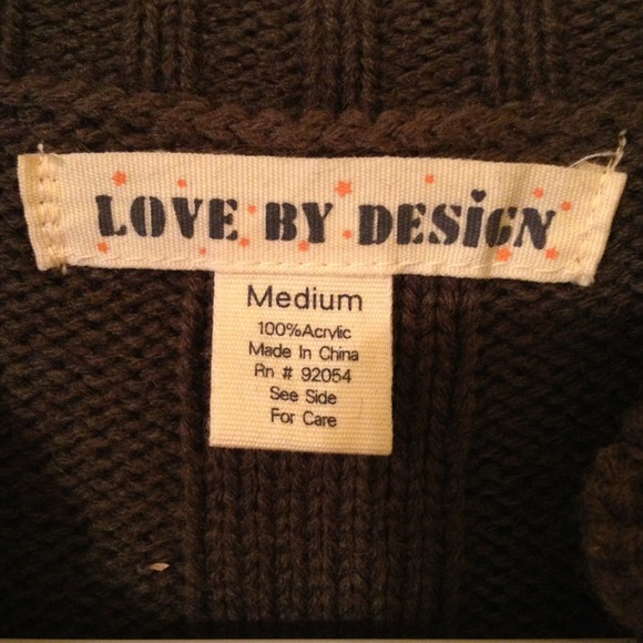 Cute olive green military-looking sweater - Picture 2 of 3