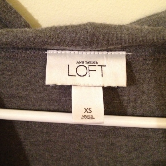 Ann Taylor Loft gray XS shirt - Picture 2 of 3