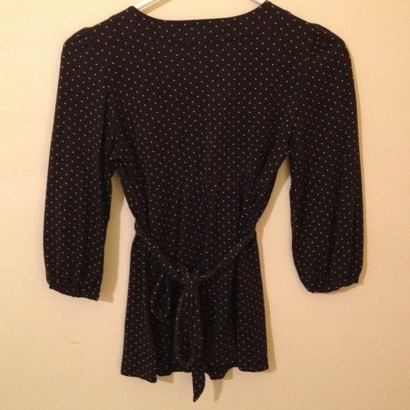 GAP black top with cream polka dots. Very cute!! - Picture 2 of 4